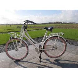 Cortina U4 Roze/wit 57 inch - Omafiets in goede staat.