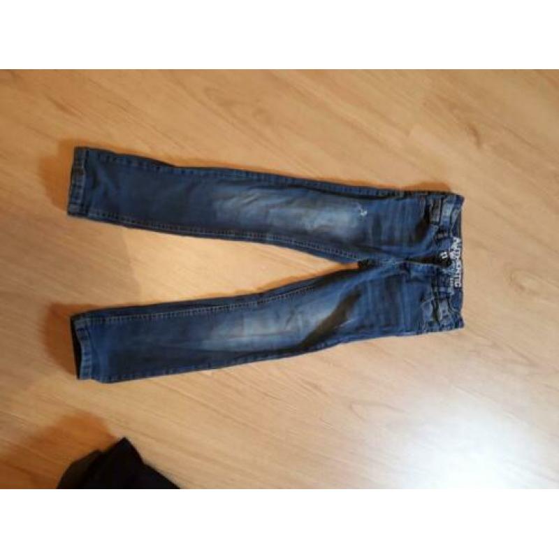 5 jeans 134 jongens. Slim fit