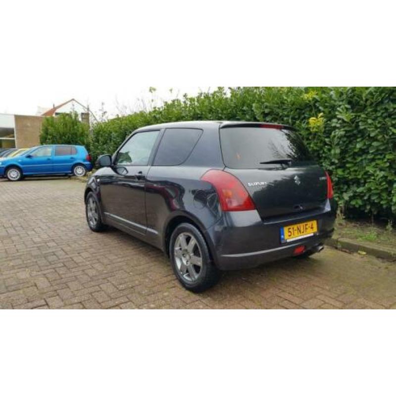 Suzuki Swift 1.5 Exclusive Navigatie Airco 160dkm Keyless En