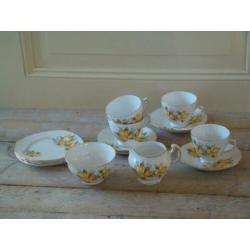 Servies, made in England, gemerkt 6 D3O, gaaf