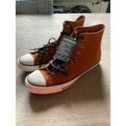 Nieuwe bruine Converse All Stars maat 43