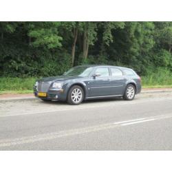 Chrysler 300C Touring 3.0 V6 CRD (bj 2007, automaat)