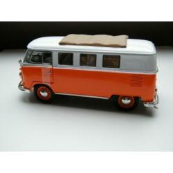 Volkswagen bus t1 transsporter+ te openen dak 1:18 modelauto