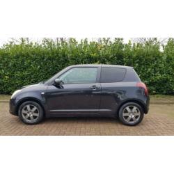 Suzuki Swift 1.5 Exclusive Navigatie Airco 160dkm Keyless En