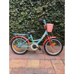 16 inch meisjes fiets metallic rood met groen en mandje