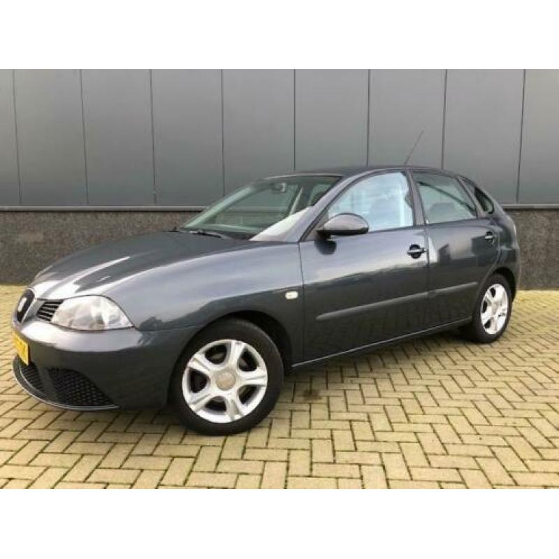 SEAT Ibiza 1.4-16V Trendstyle AIRCO!