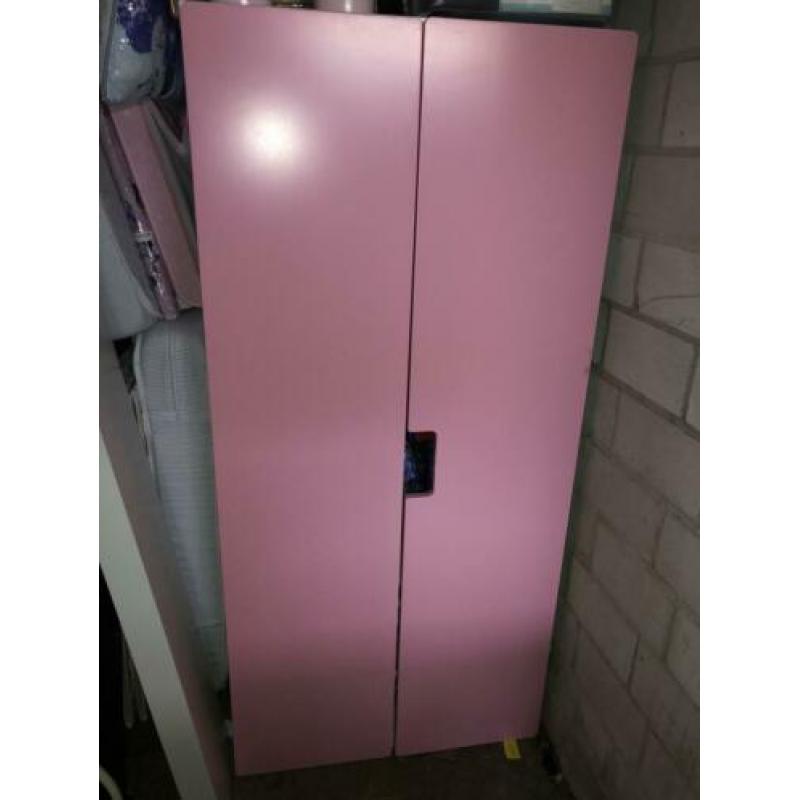 IKEA STUVA MALAD roze kledingkast