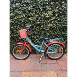 16 inch meisjes fiets metallic rood met groen en mandje