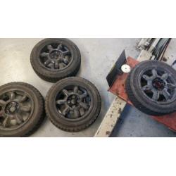 14 inch 4x100 LM velgen met banden