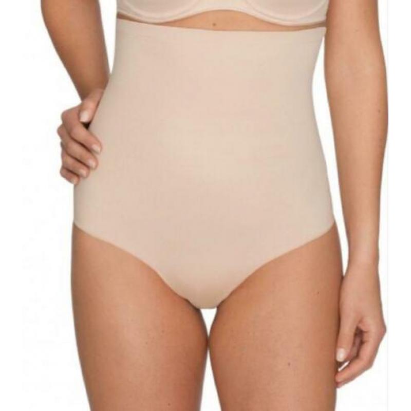 Nieuwe Prima Donna correctie string maat 48 van €40 nu €25