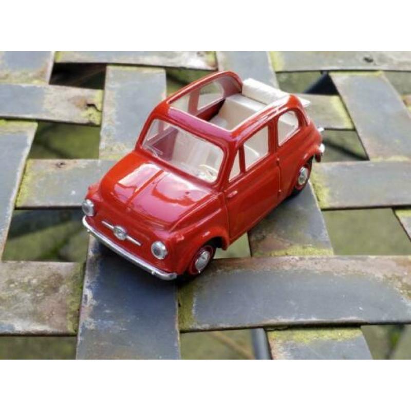 Fiat 500 1/43 VITESSE bruinrood lang open dak