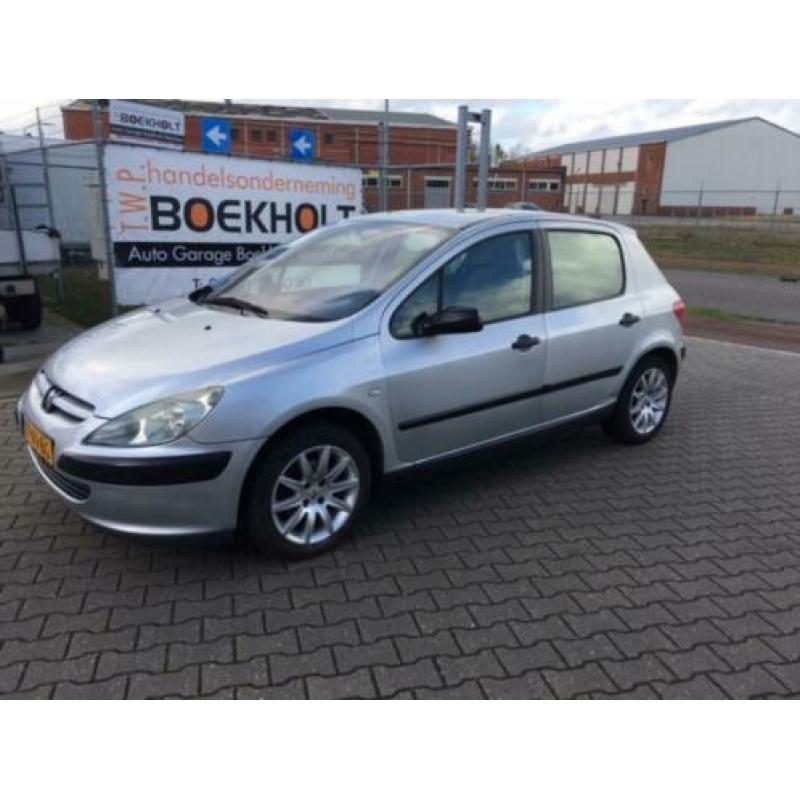 Peugeot 307 1.6 16V 5DRS 2003 Grijs APK Trekhaak