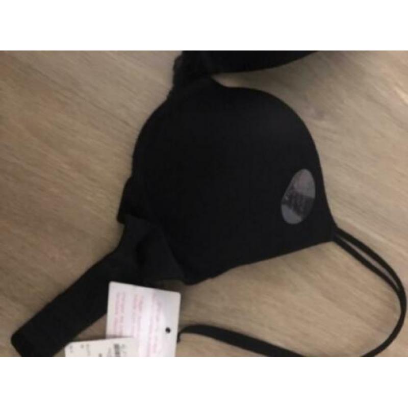 Hunkemöller BH zwart 70C