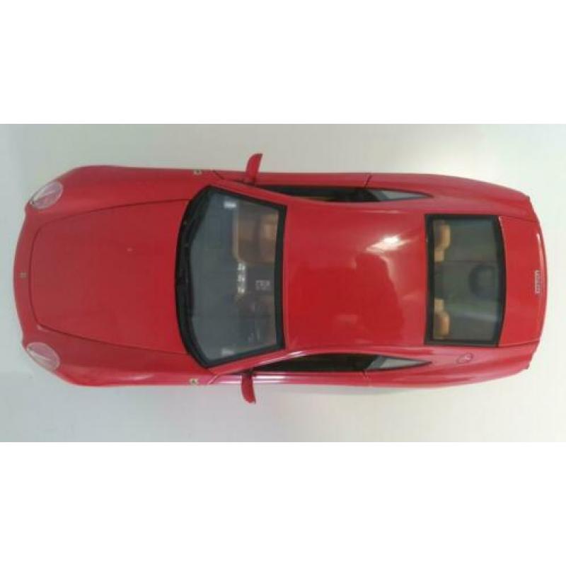 Ferrari 612 Scaglietti Hot Wheels 1:18