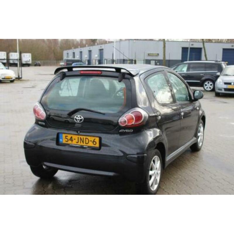 Toyota Aygo 1.0-12V Access radio cd speler, lichtmetalen wie