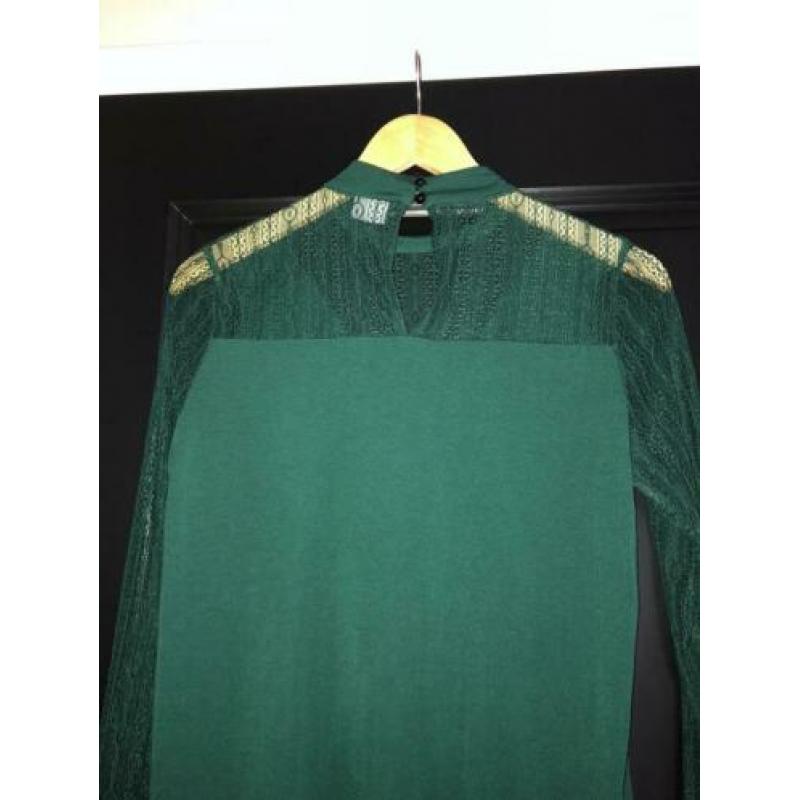 Jacqueline de Yong top groen M