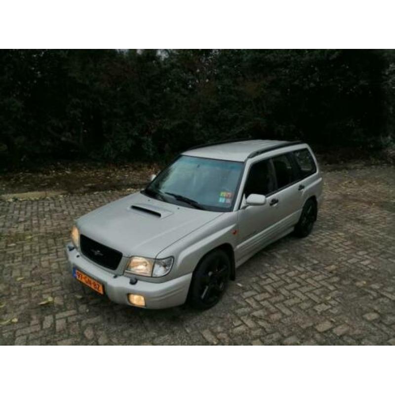 Subaru Forester 2.0 Turbo AUT 2001 Grijs