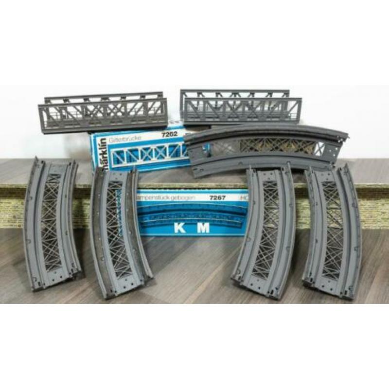 Märklin: 2x Vakwerkbrug en 5dlg gebogen oprit voor K M - H0