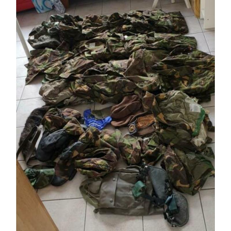 partij leger / militaire kleding en accessoires