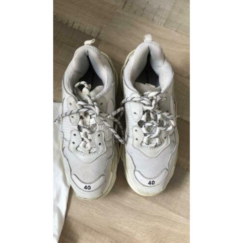 Balenciaga Maat40