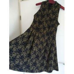 Morgan, Party dress, gobelinachtige stof, maat 40