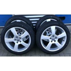 18 inch Volvo velgen 235-45-18 zomerbanden S60,V60,V70,S80