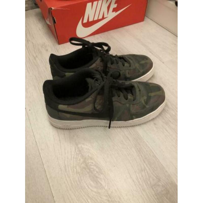 Nike schoenen ZGAN 38