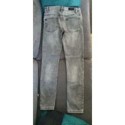 2 jeans maat 164 jongen