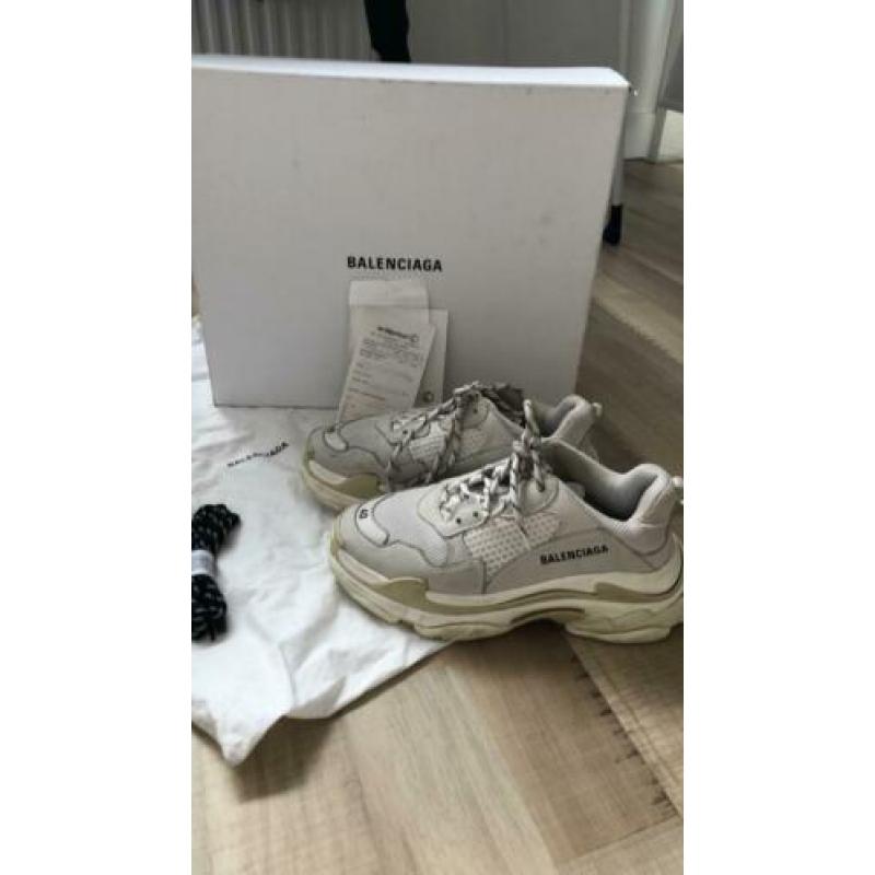 Balenciaga Maat40