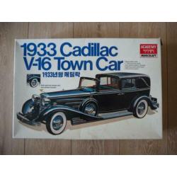 Academy minicraft bouwdoos Cadillac v16 Town car schaal 1/16