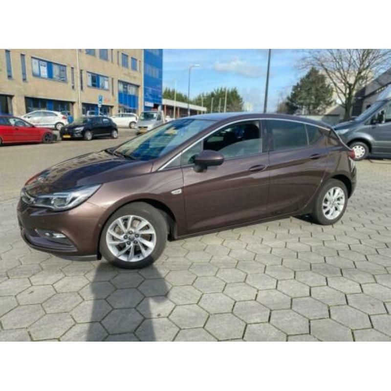 Opel Astra 1.6 CDTI Innovation Automaat// Line assistent//Bo