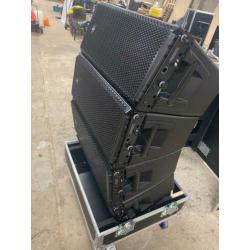 wegens bedrijfsstop 8 HDL30A RCF line arrays met cases !