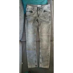 2 jeans maat 164 jongen