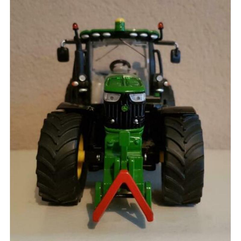 SIKU 1:32, John Deere Traktor.