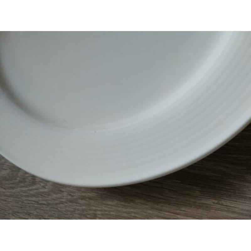 8 x Villeroy & Boch. Doorsnee 31 cm. Luxembourgh 0138F