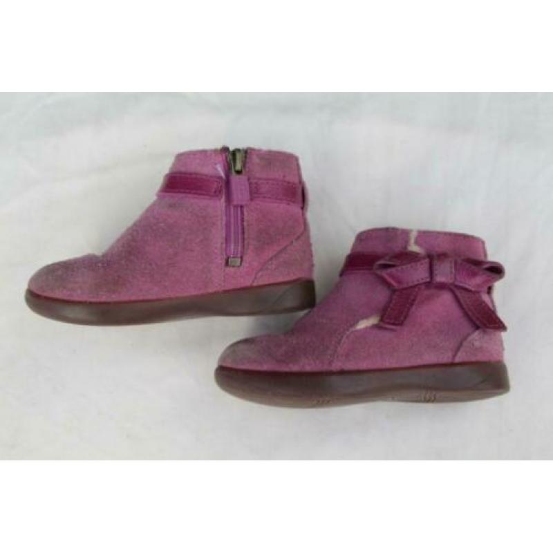 Leuke roze leren schoenen/laarsjes. mt 23.5. Merk UGS