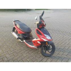 Kymco Super 8 Brom 4 Takt Rood! 1e Eigenaar!