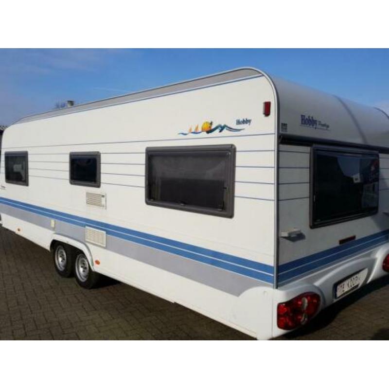 Hobby Prestige 610 UL enkele bedden, rondzit