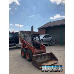 Thomas T133S Schranklader , compactlader Kubota 4 cilinder