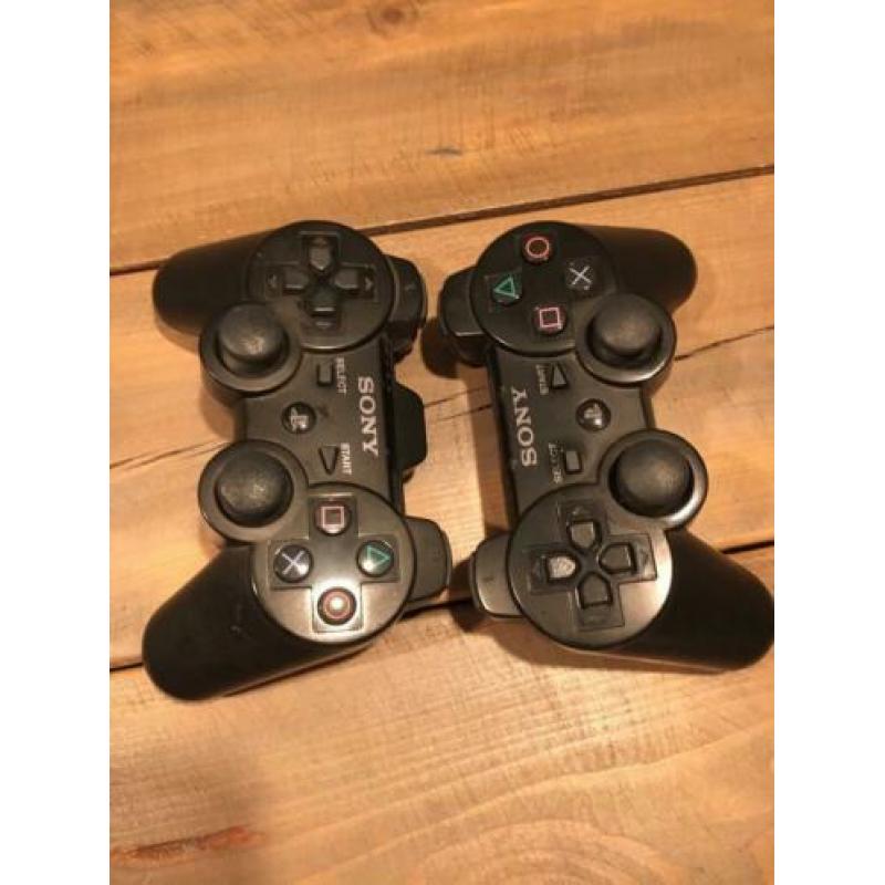 2X draadloos PS3 controller + 3 spellen