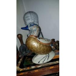 Vintage beeld eend, vintage sculptuur van een eend