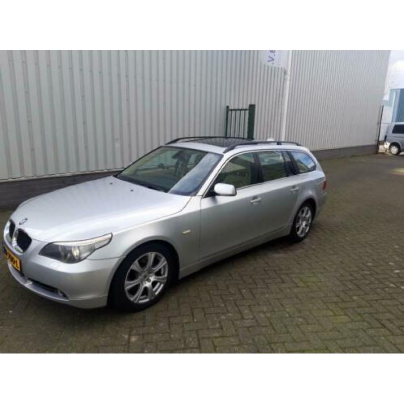 BMW 5-Serie 2.5 D 525 Touring AUT 2005 Grijs