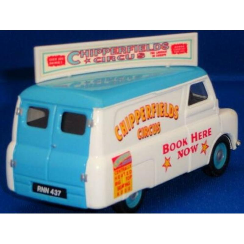 Chipperfields Bedford Booking Vehicle 96905 van CORGI 1/43