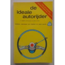 partij diverse oude vintage autoboeken