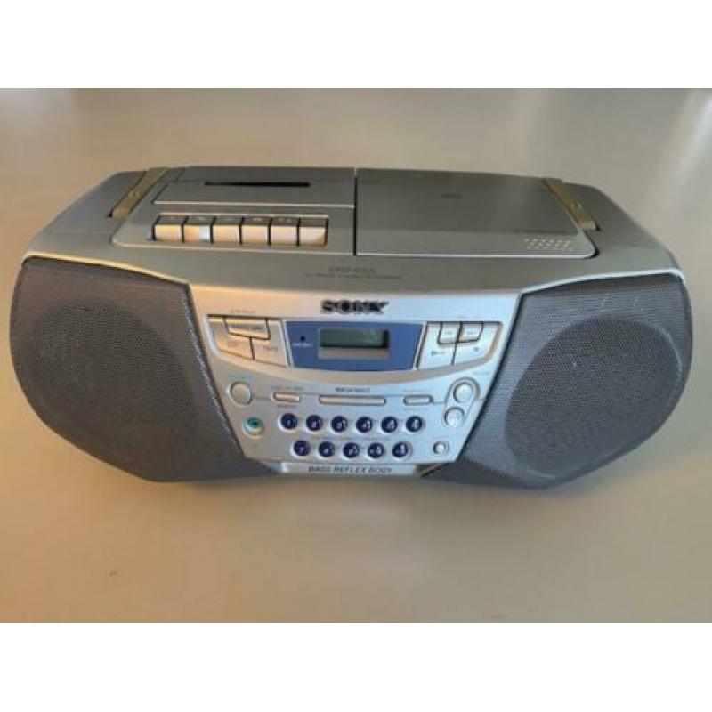 SONY CFD-S22L cd radio cassette recorder