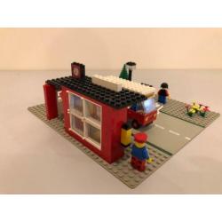 Vintage lego set #379 - Bus Station uit 1979