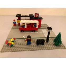 Vintage lego set #379 - Bus Station uit 1979