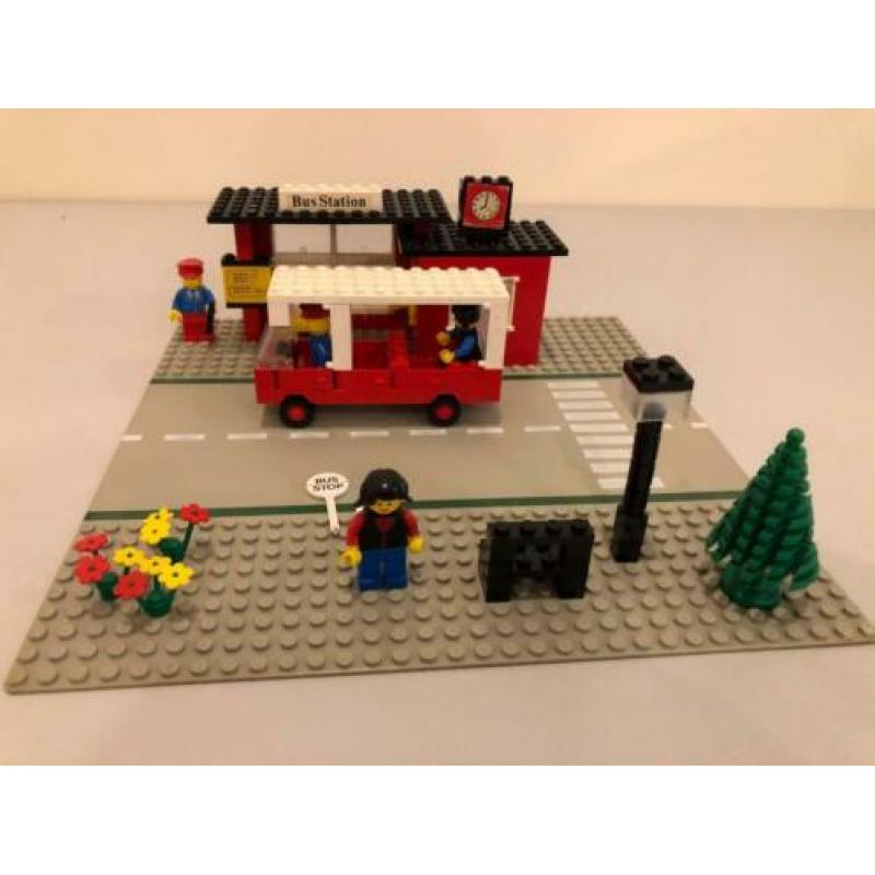 Vintage lego set #379 - Bus Station uit 1979