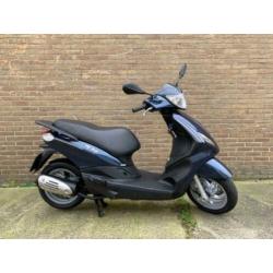 Piaggio New Fly 125 2015 11731km 3 maanden Bovag garantie