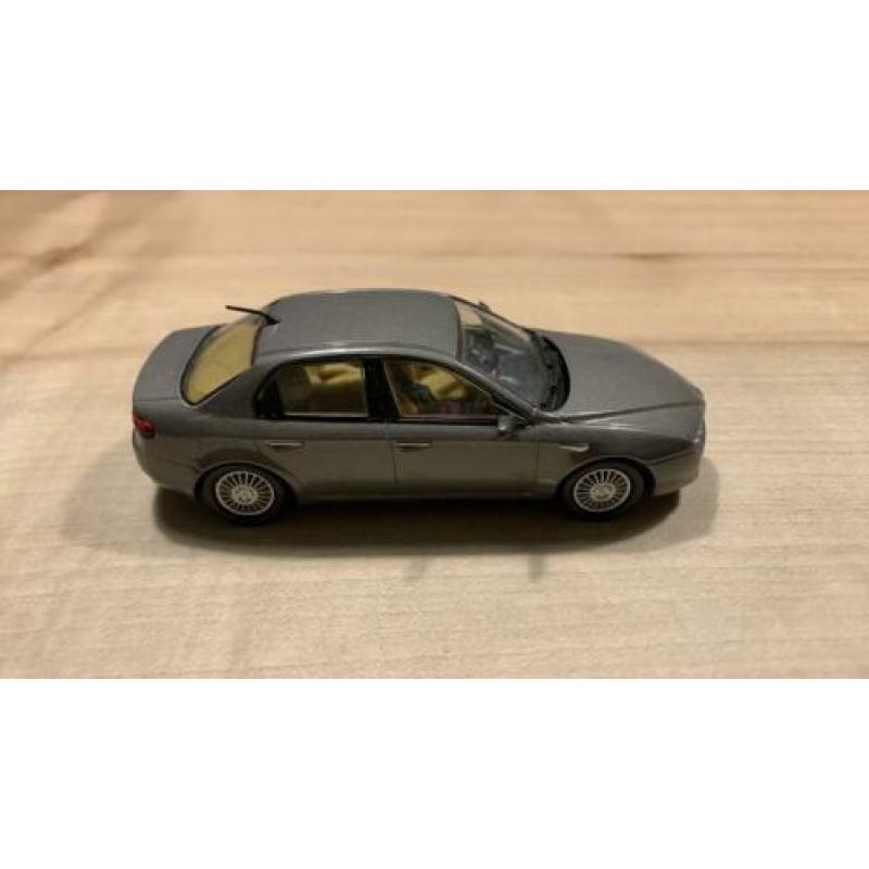 Alfa Romeo 159 Q4 3.2 JTS V6 Grijs metallic Metro 1:43